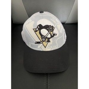 Reebok Center Ice Collection Pittsburgh Penguins Black & White Mesh Hat SnapBack